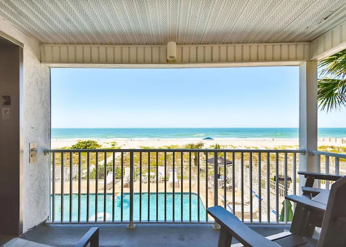 Oceanfront Oasis With Private Elevator Appartement